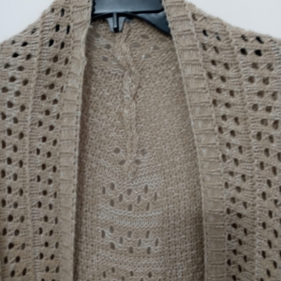 Charlotte Russe Beige Oversize slouchy Knit Sweater with 3/4 sleeves - Picture 5 of 13